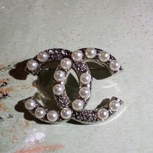 CHANEL Silver and Pearl Brooch